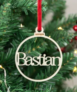 Bola de navidad de madera con nombre personalizado