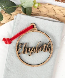 Bola de navidad de madera con nombre personalizado - Imagen 4