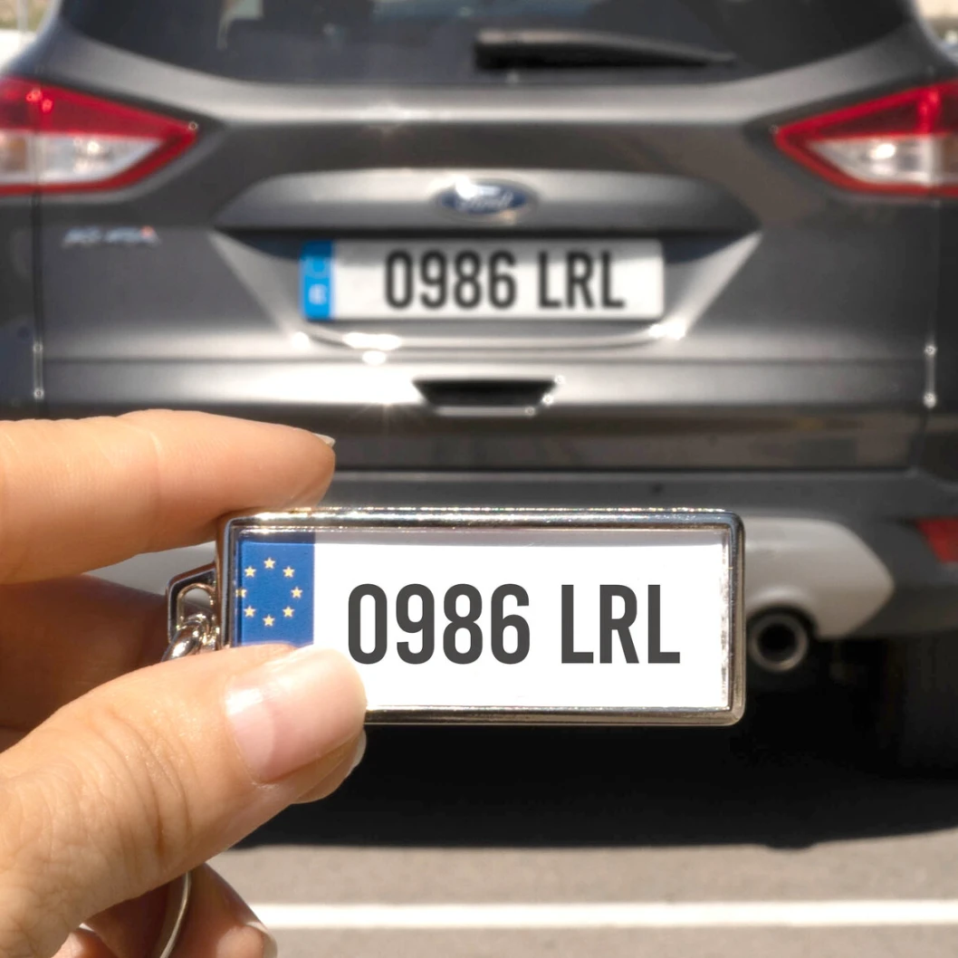 Llavero metálico alargado personalizado - Imagen 8