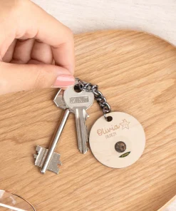 Llavero personalizado de madera con semillas - Imagen 3