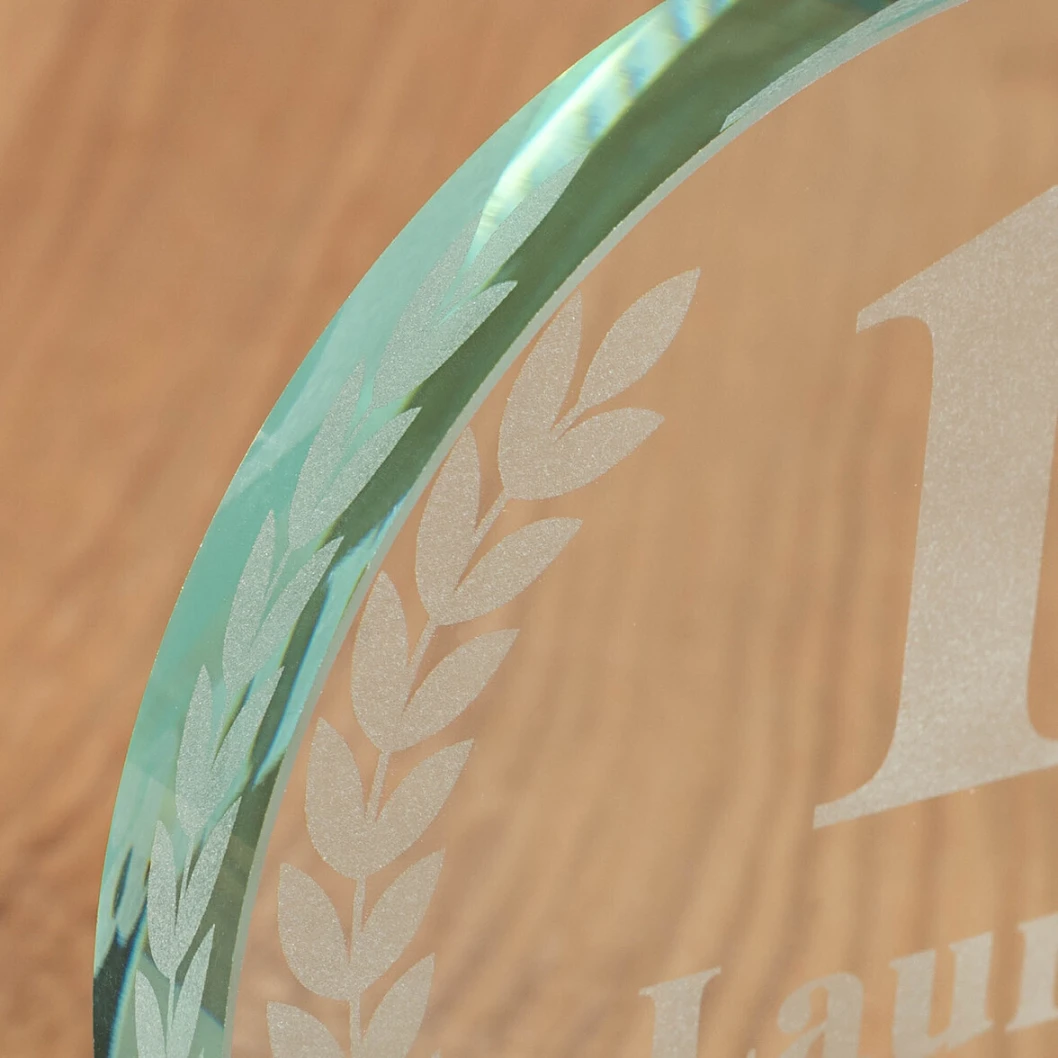 Trofeos de cristal personalizados - Imagen 2