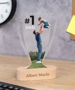Trofeo de metacrilato personalizado con base de madera - Imagen 41