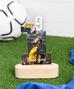Trofeo de metacrilato personalizado con base de madera - Imagen 31