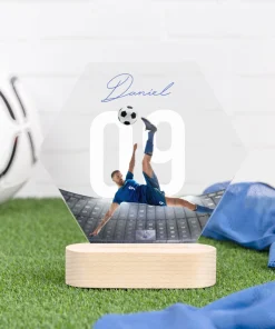 Trofeo de metacrilato personalizado con base de madera - Imagen 24