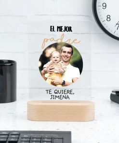 Trofeo de metacrilato personalizado con base de madera - Imagen 14
