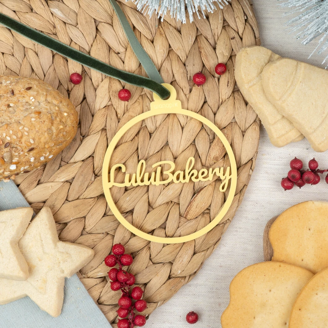 Bola de navidad de metacrilato con nombre personalizado - Imagen 11