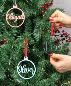 Bola de navidad de metacrilato con nombre personalizado - Imagen 9