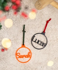Bola de navidad de metacrilato con nombre personalizado - Imagen 7