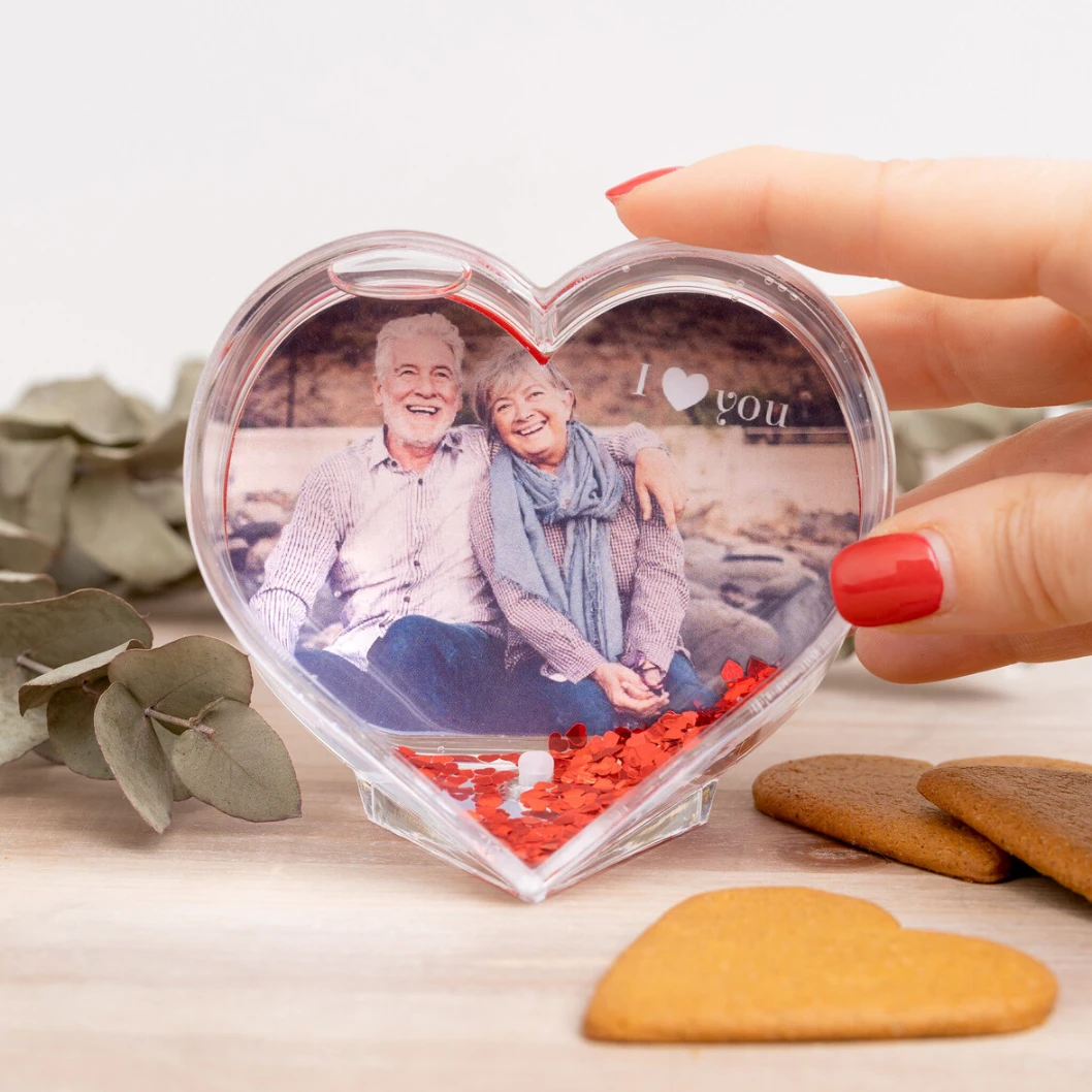 Bola de nieve personalizada con forma de corazón - Imagen 4