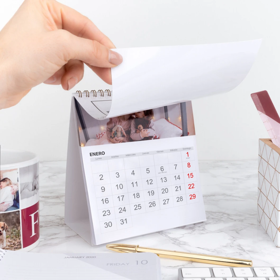 Calendarios de mesa personalizados - Imagen 18