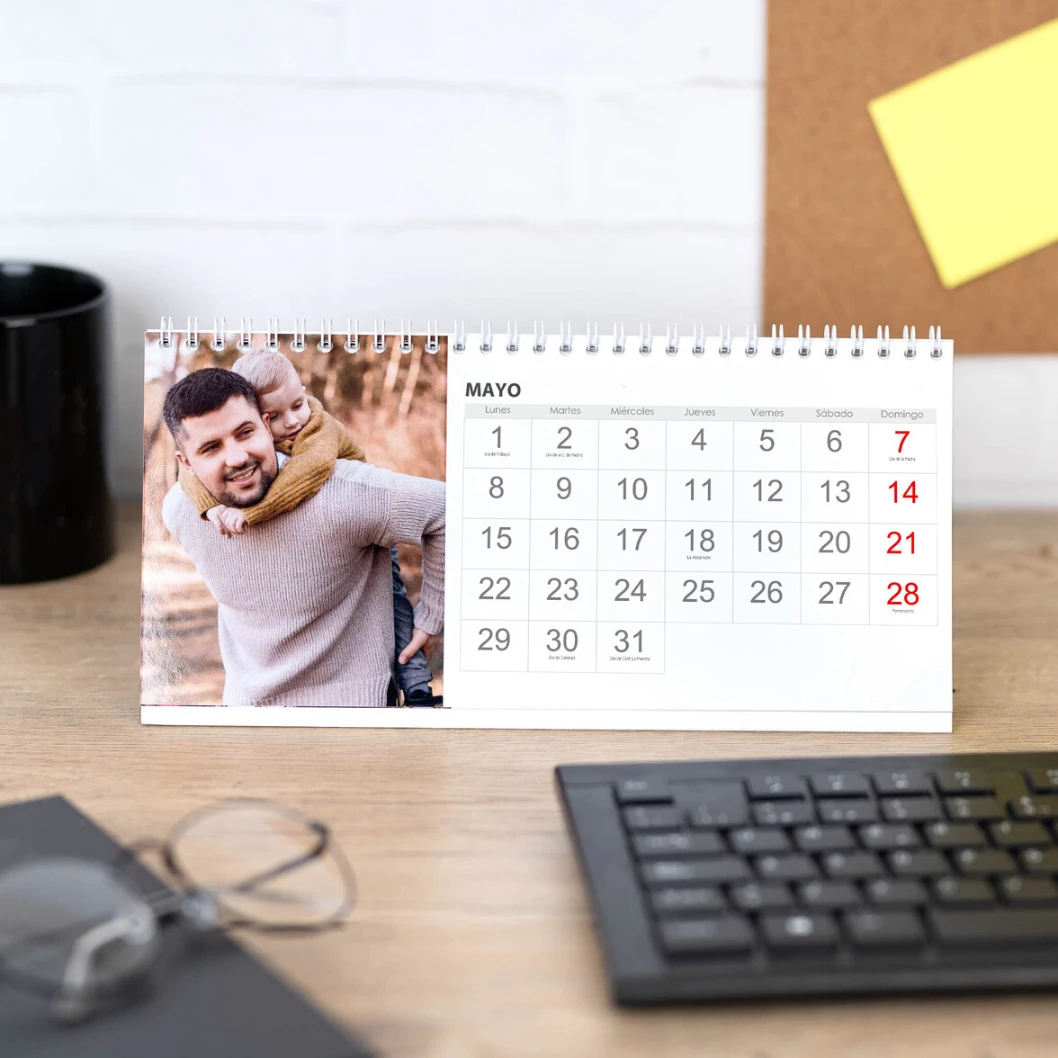 Calendarios de mesa personalizados - Imagen 7