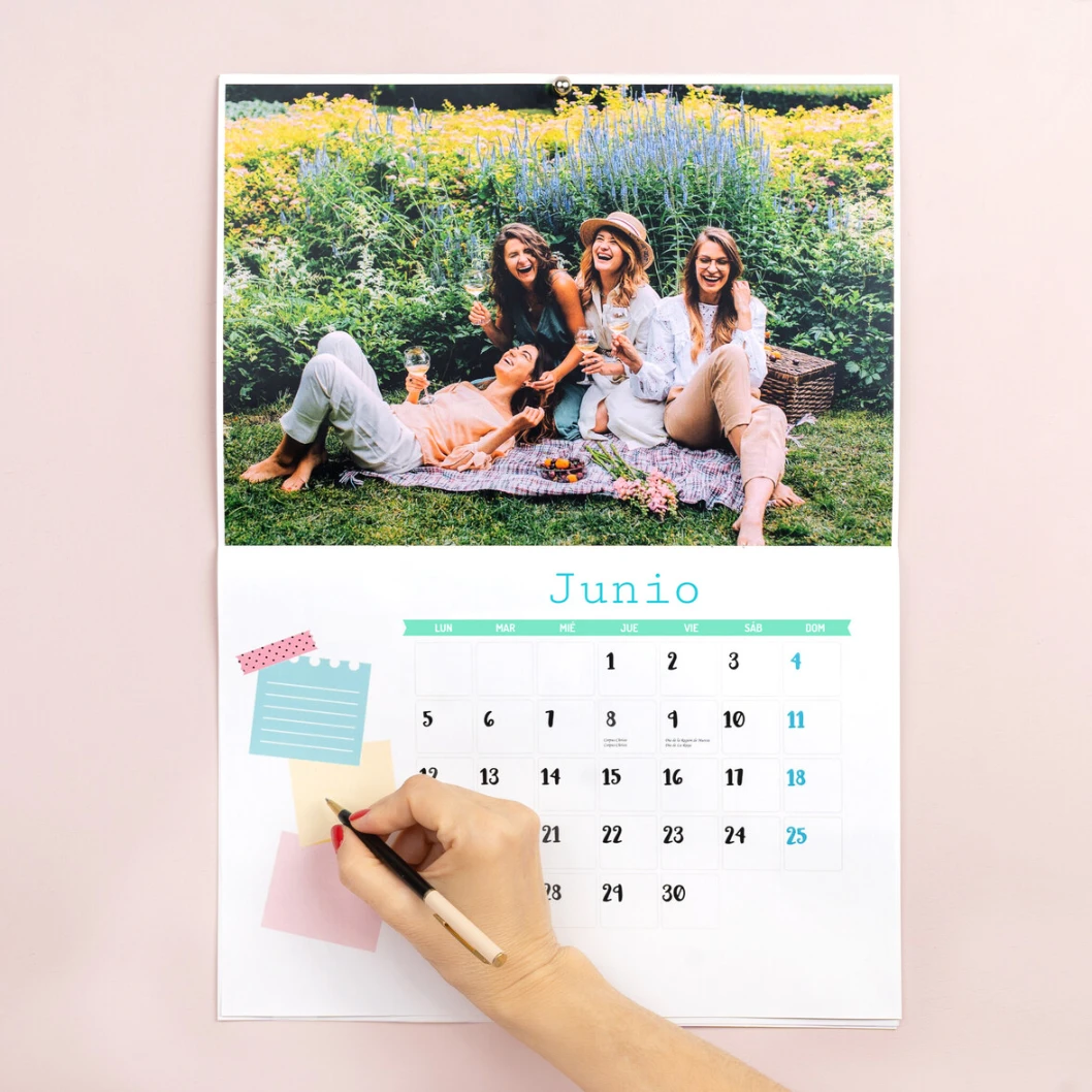 Calendario de pared personalizado grapado - Imagen 7