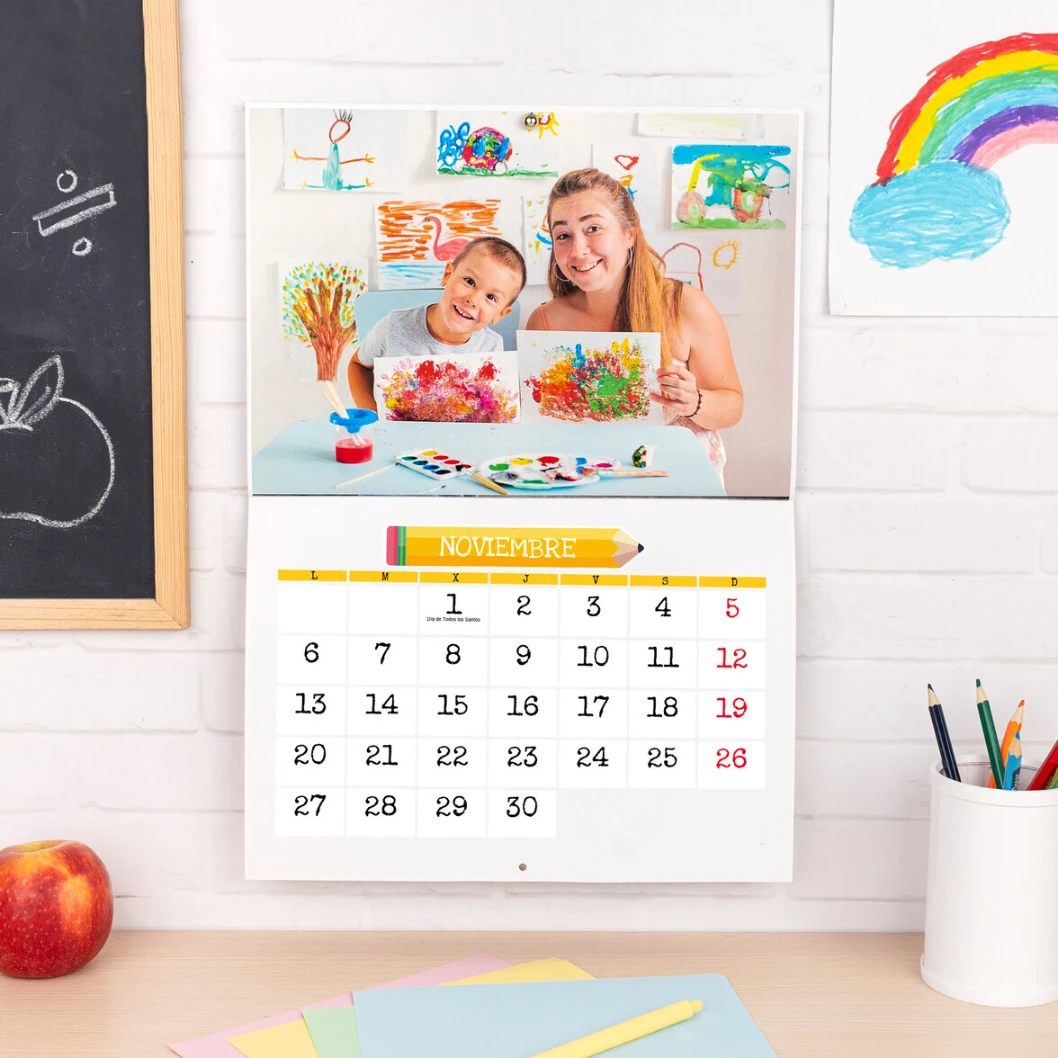 Calendario de pared personalizado grapado - Imagen 3