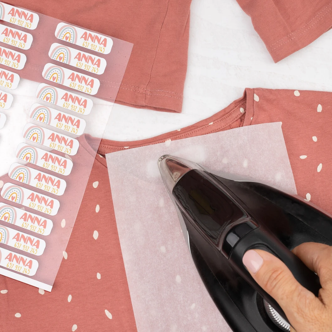 Etiquetas para ropa personalizadas termoadhesivas - Imagen 10