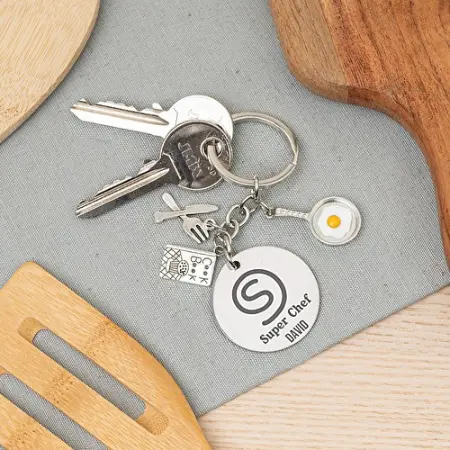 Llavero grabado con utensilios de cocina - Imagen 3