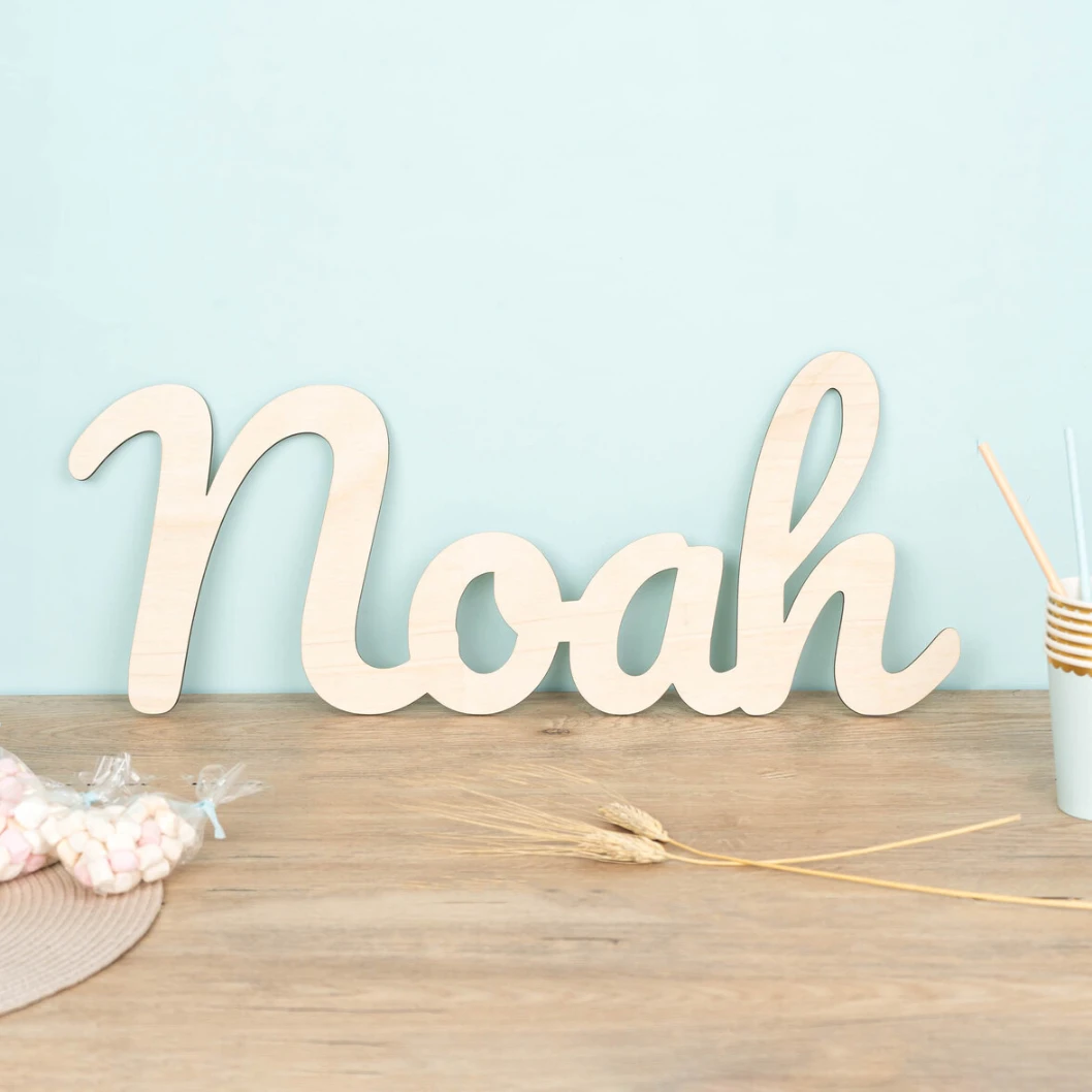 Nombres personalizados en madera - Imagen 9