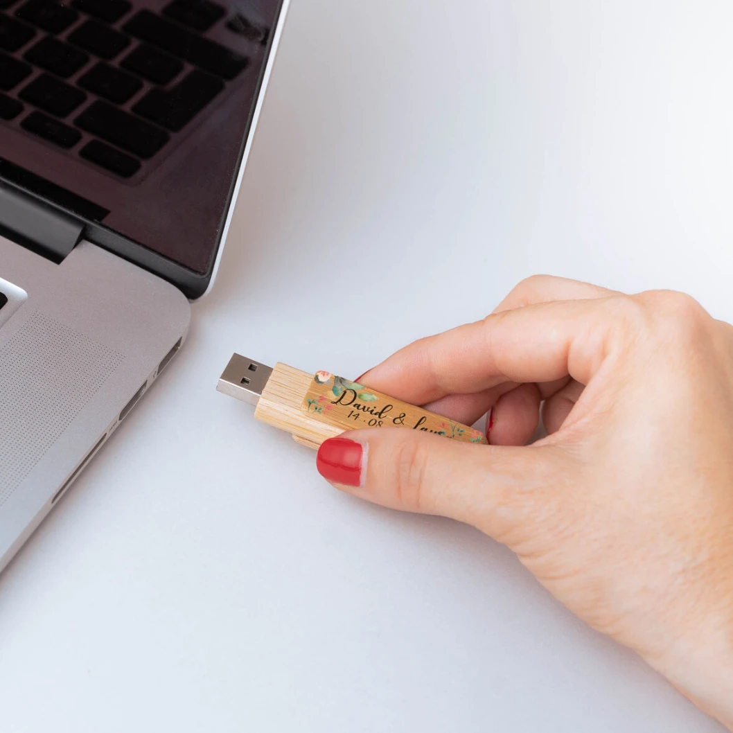 Pendrive usb madera personalizada - Imagen 3