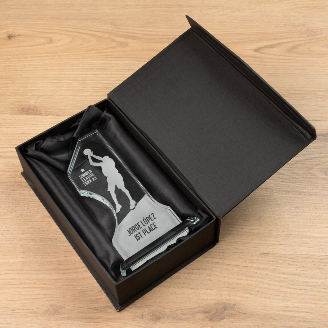 Trofeos de cristal personalizados - Imagen 18