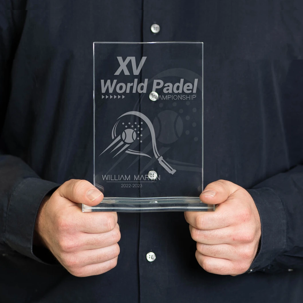 Trofeos de cristal personalizados - Imagen 14