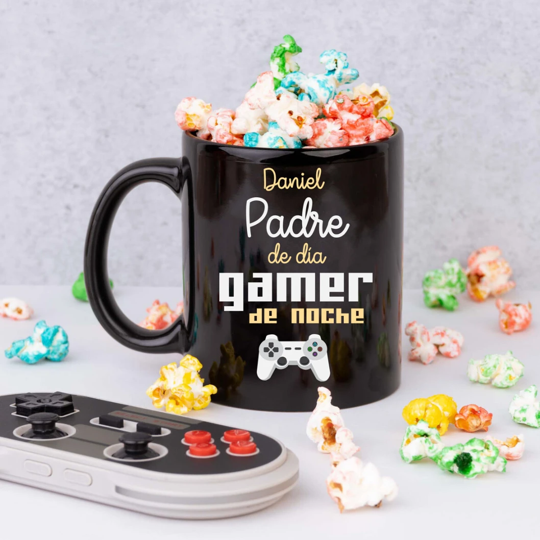 Taza negra personalizada - Imagen 5