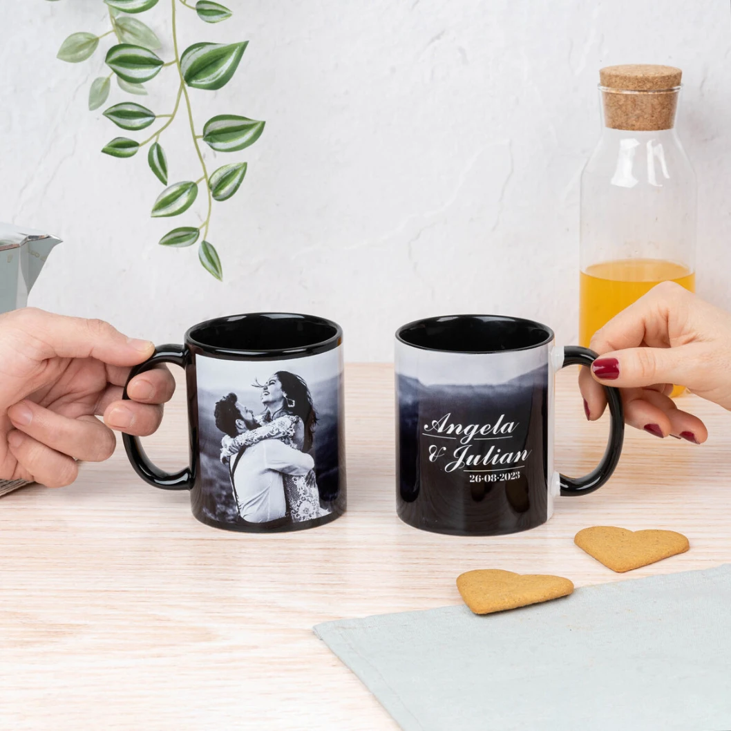 Taza negra personalizada - Imagen 2